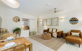 Oasis Luxe On Macrossan Street - Stylish Residence